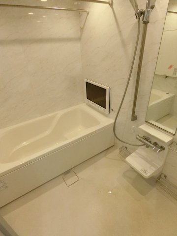 バス・シャワールーム　詳細は、RISUMO江坂本店→06-6155-7137まで♪