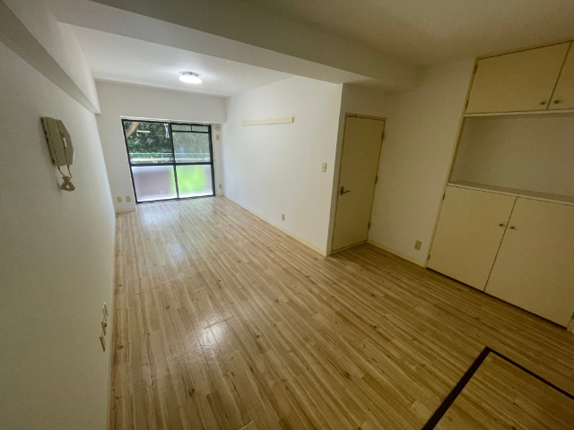 居室・リビング　リビング