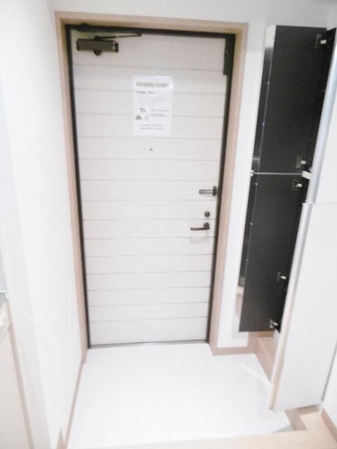 玄関　お部屋探しは株式会社　タウンハウジング　までお気軽にお問合…