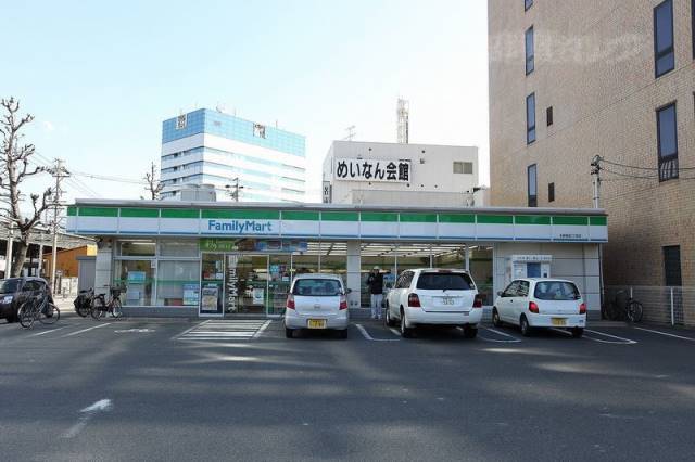コンビニ　ファミリーマート 名駅南四丁目店（コンビニ）まで110m
