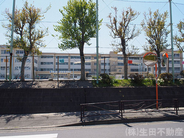 小学校　南生田小学校（小学校）まで1340m