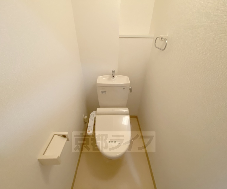 トイレ　洗浄機能付きトイレです。