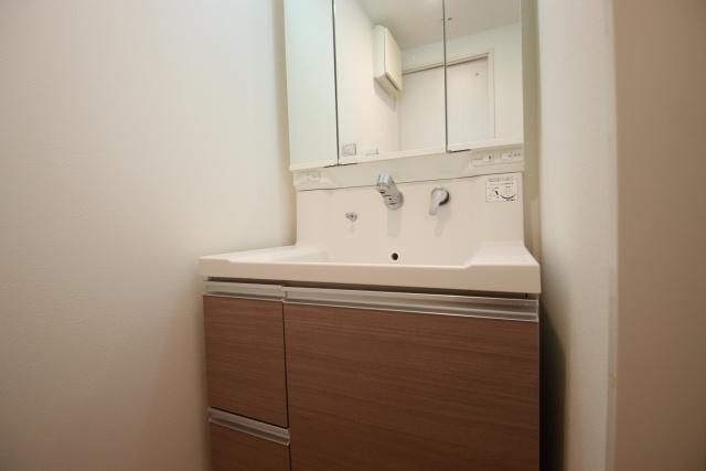 洗面設備　※別室の参考写真の為、現況優先です。