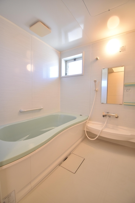 バス・シャワールーム　１坪風呂