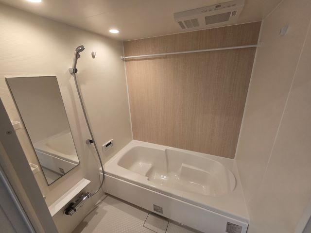 バス・シャワールーム　建築中につき同タイプ物件写真を掲載しております