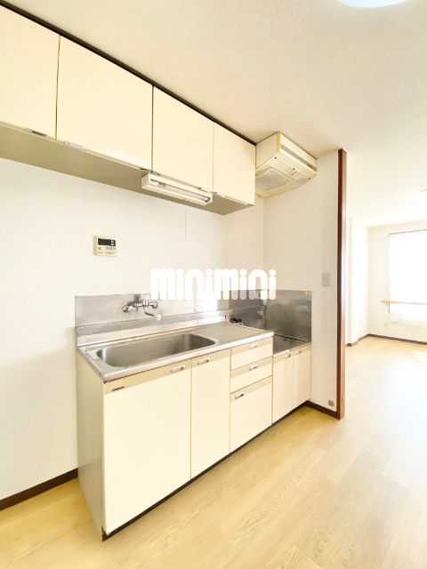 キッチン　同物件別室のイメージ写真