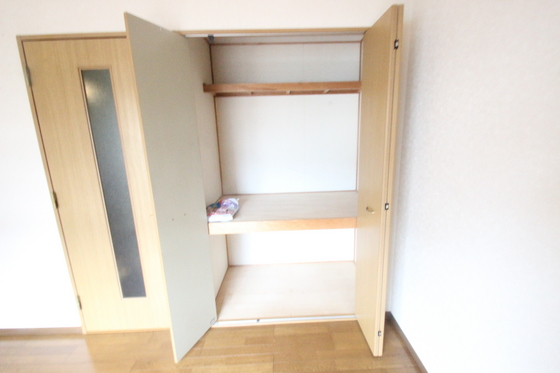 収納　※別部屋の写真です