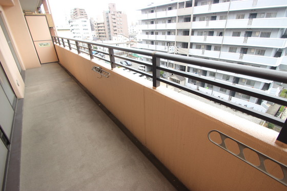 バルコニー　※別部屋の写真です