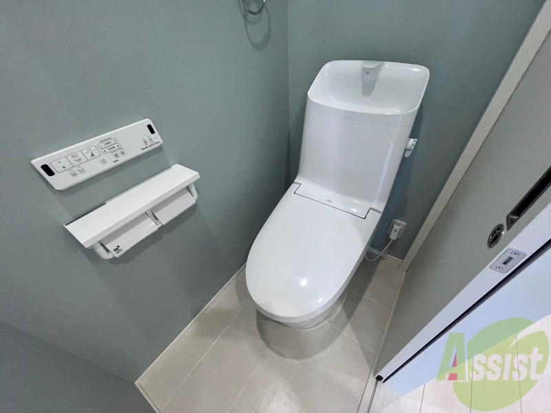 トイレ　トイレはウォシュレット付きです。シャワートイレは嬉しいですね