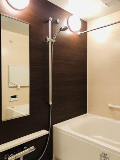 バス・シャワールーム