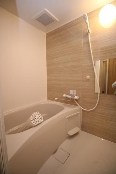 バス・シャワールーム　同間取り別階