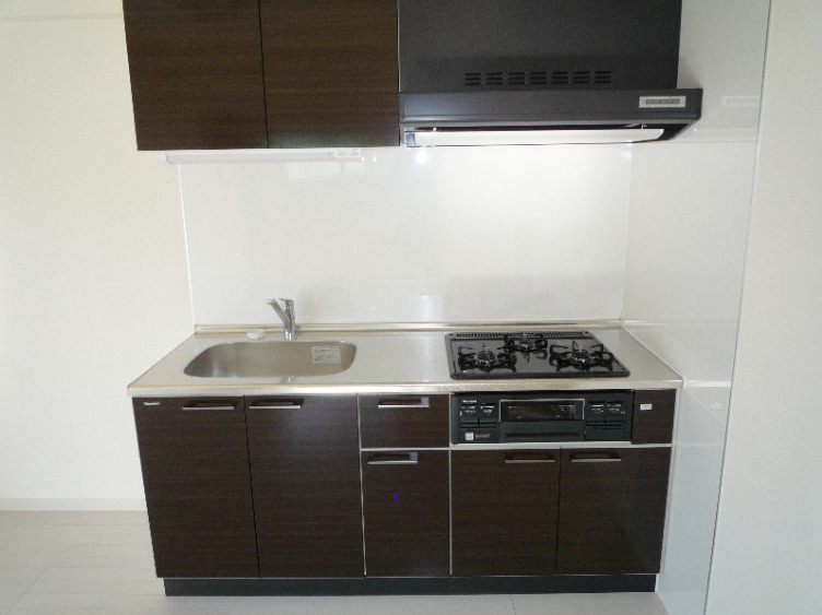 キッチン　【コンビニが下にある便利物件♪】