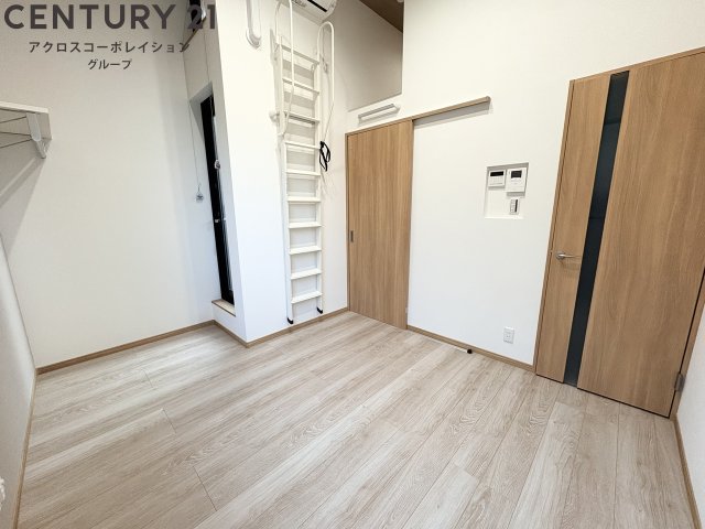 居室・リビング　ロフト付きのお部屋です！