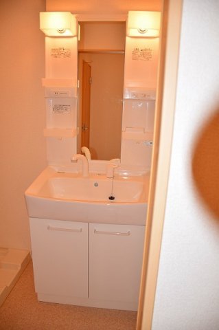 洗面設備　忙しい朝には欠かせない洗面所です