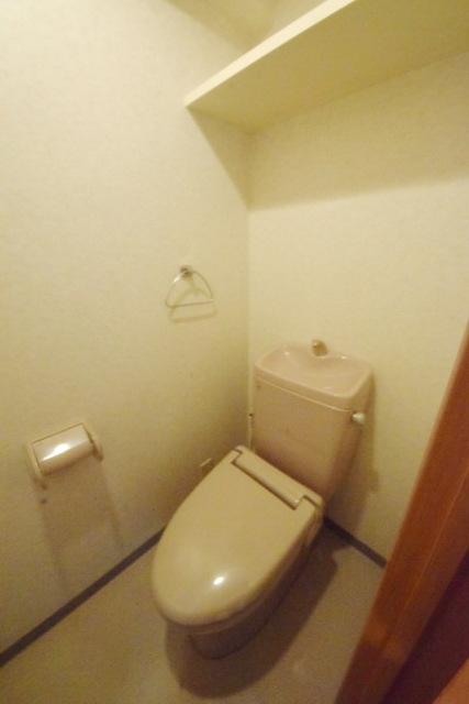 トイレ　※別部屋の参考写真です。