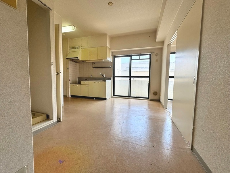 居室・リビング　※別部屋参考写真