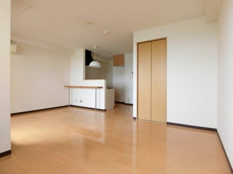 居室・リビング　図面と現状に相違がある場合には現状を優先