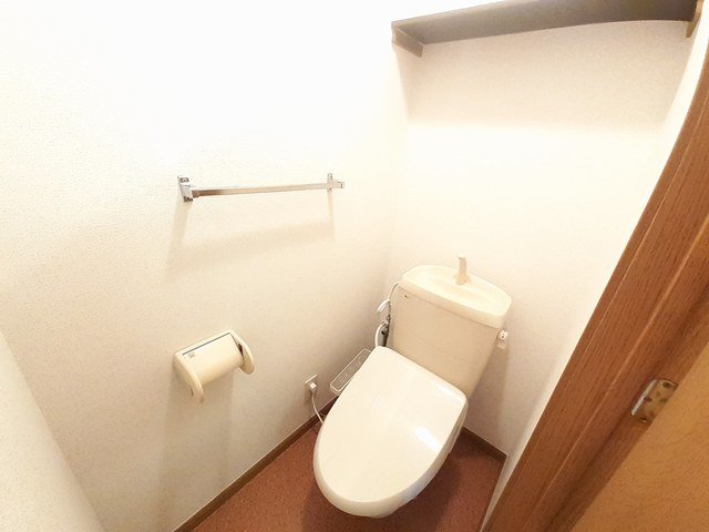 トイレ　コンパクトで使いやすいトイレです