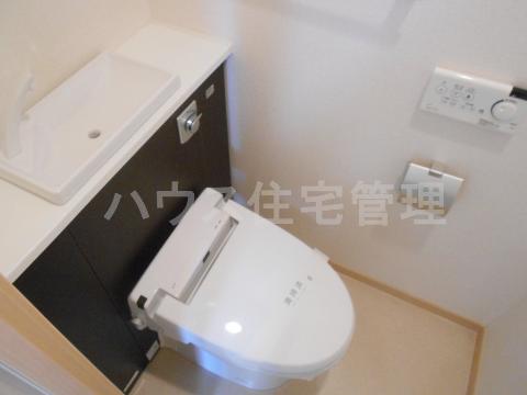 トイレ　シャワー付トイレ