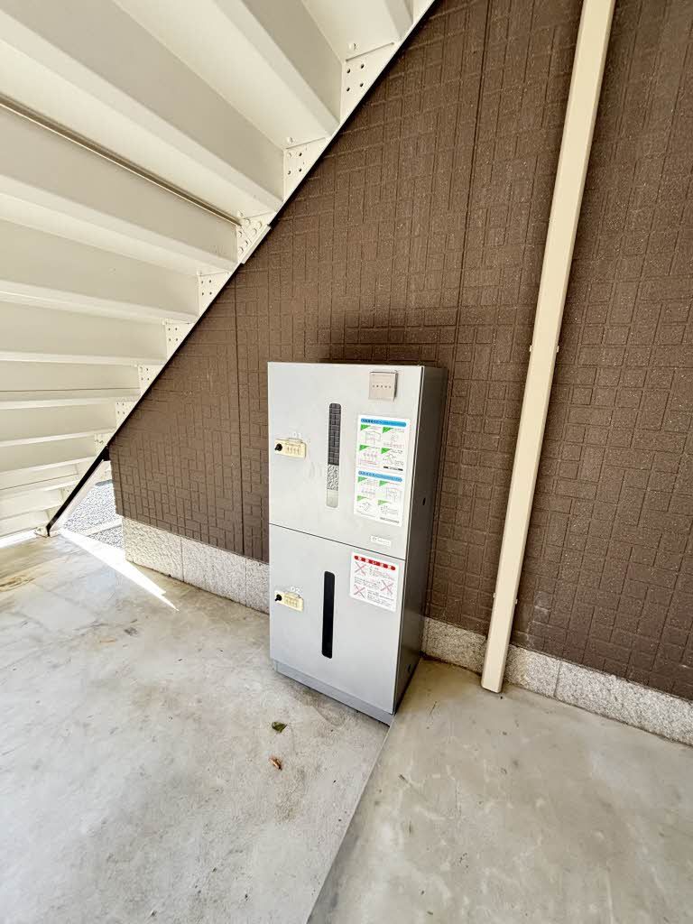 建物外観　宅配ＢＯＸ