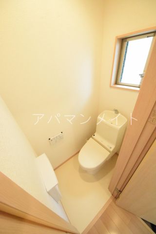 トイレ　清潔感のあるトイレです