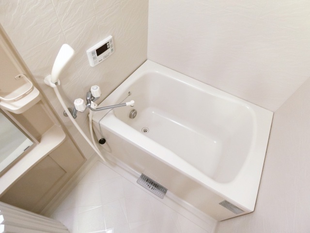 バス・シャワールーム　追い焚き浴室乾燥機付き