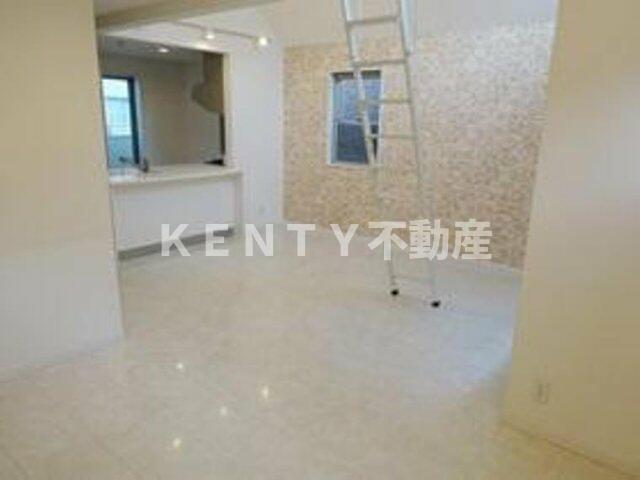 居室・リビング　居間です