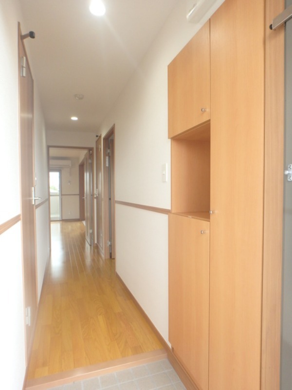 玄関　図面と現状に相違がある場合には現状を優先