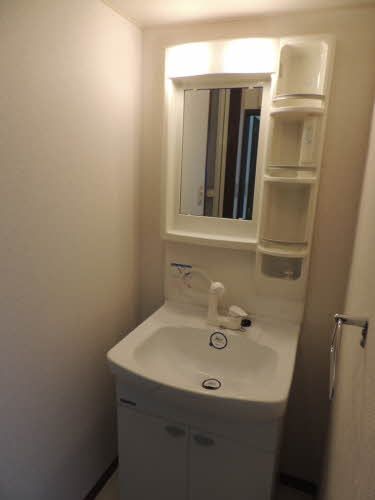 洗面設備　清潔感がある洗面化粧台★