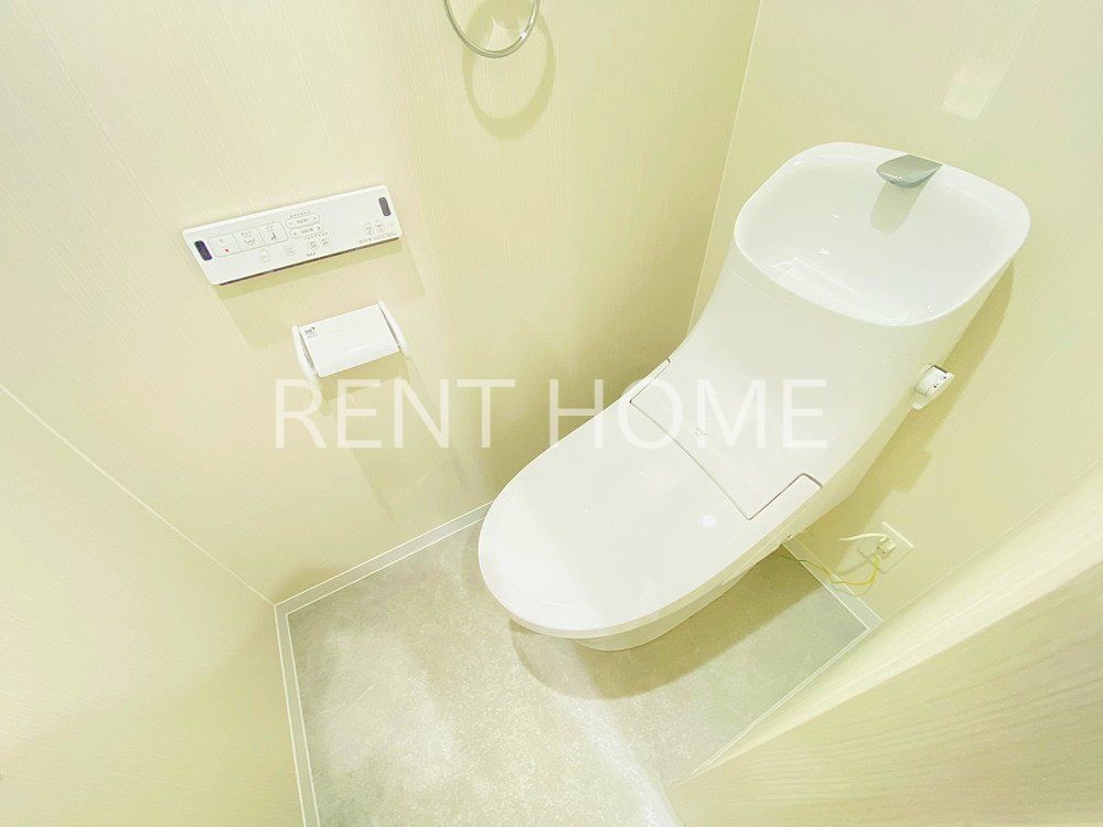 トイレ　ウォシュレット付き