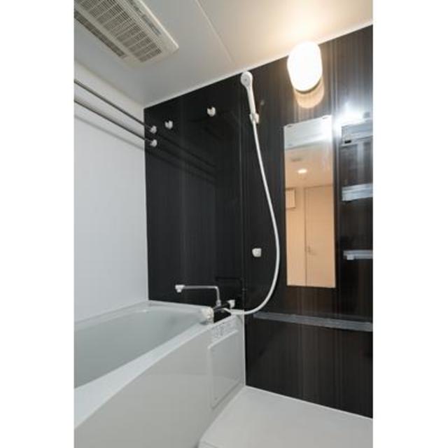 バス・シャワールーム　※写真は同タイプ住戸です。