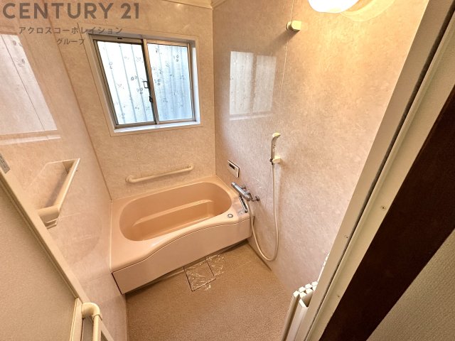 バス・シャワールーム　清潔感のある浴室です♪