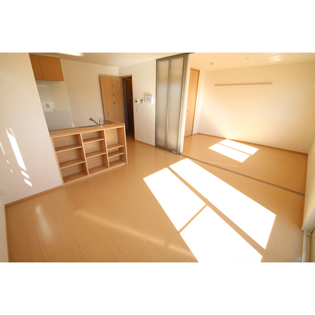 居室・リビング　※同タイプ別部屋にて撮影（現況優先）