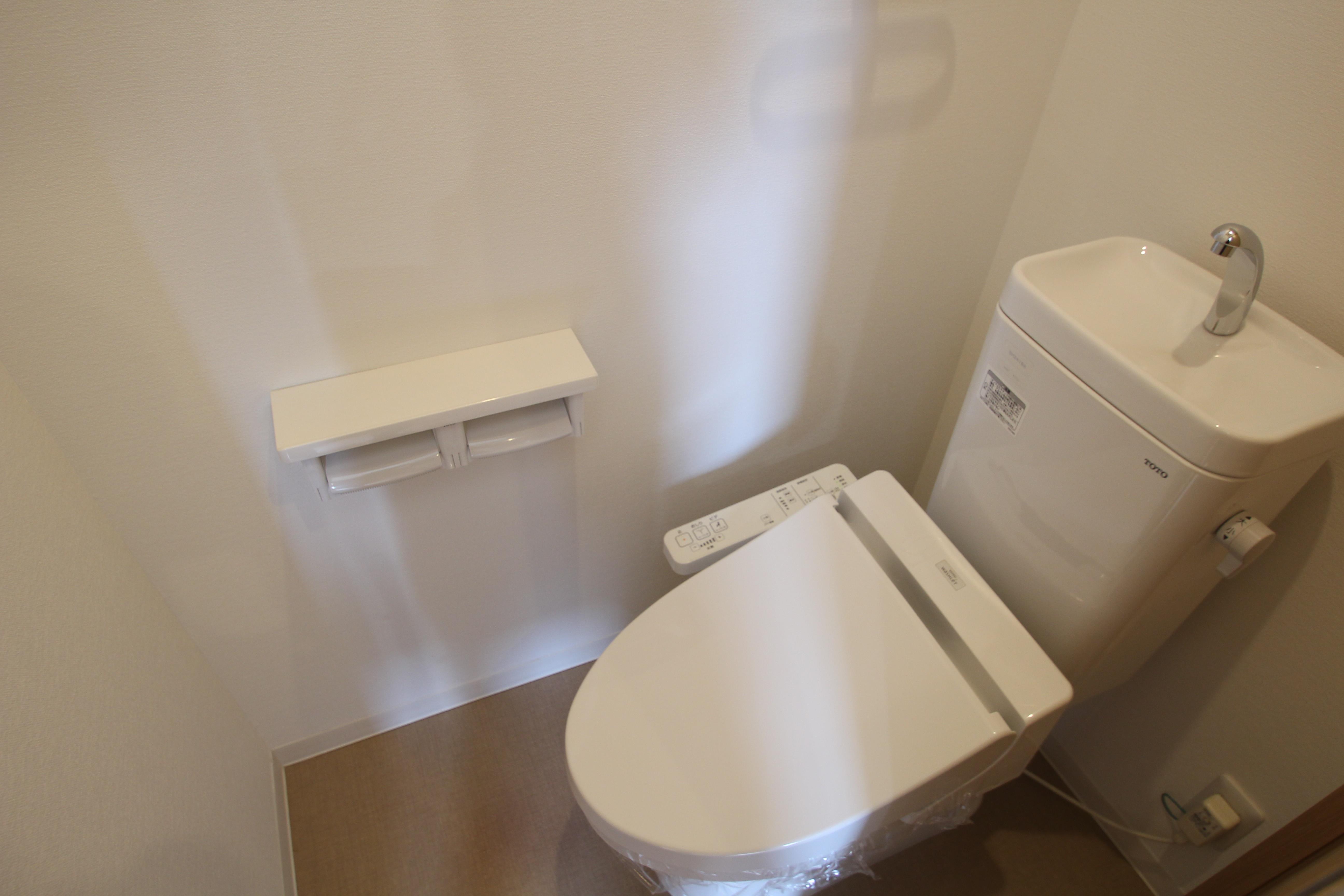 トイレ　ウォシュレット付きのトイレです。