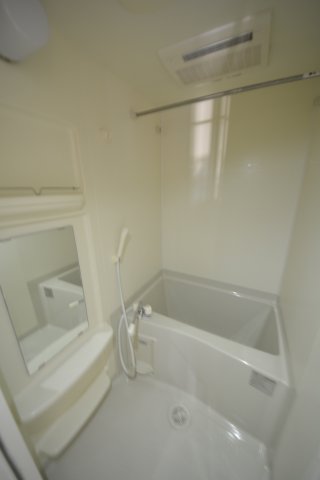 バス・シャワールーム　クリスタルブライト谷町　浴室暖房乾燥機あり