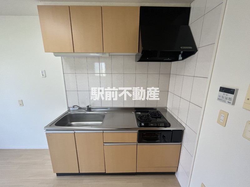 キッチン　同建物別部屋