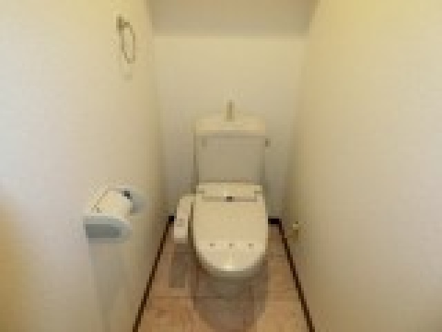 トイレ　写真は別のお部屋です。