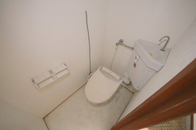 三輪マンションのトイレ写真