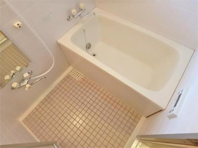 バス・シャワールーム　別号室の参考写真です