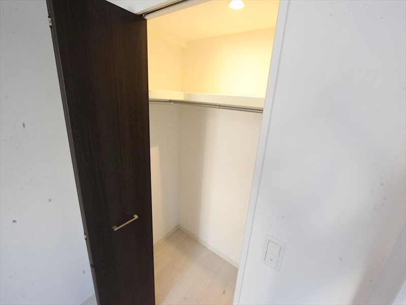 収納　ウォークインクローゼット（収納充実しています）