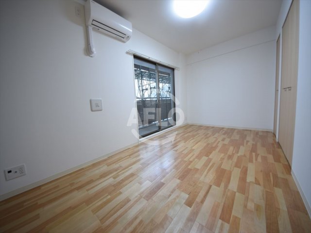 居室・リビング　ミラージュパレス難波東レジデンス　開放的な室内