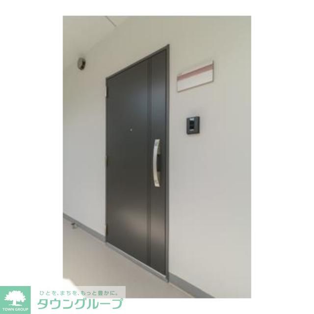 玄関　※写真は同タイプ住戸です。