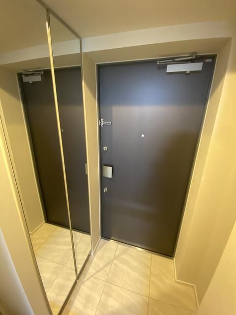 玄関　落ち着いた玄関です