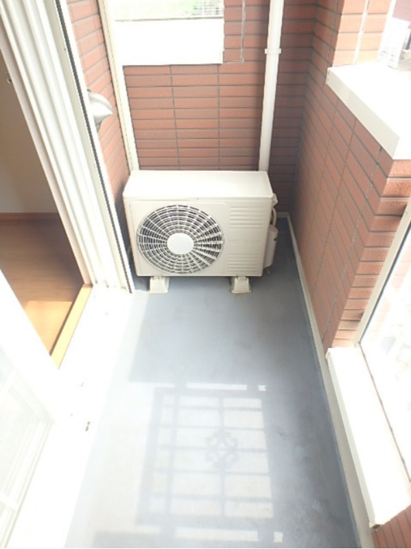 バルコニー　図面と現状に相違がある場合には現状を優先