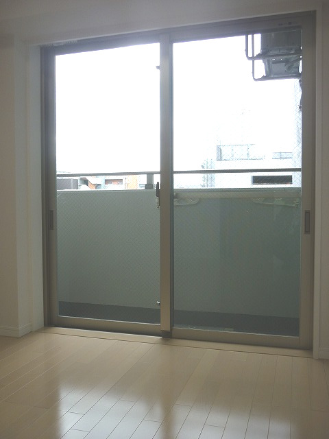 居室・リビング　「南東向きのお部屋です」