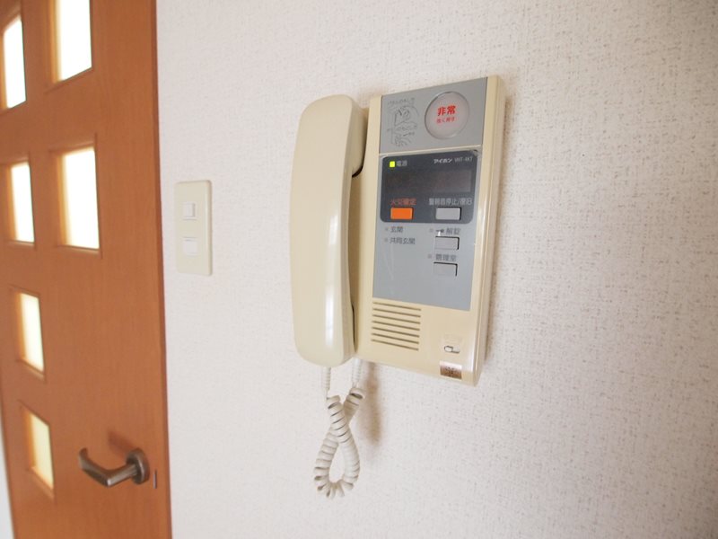 セキュリティ　インターフォン。