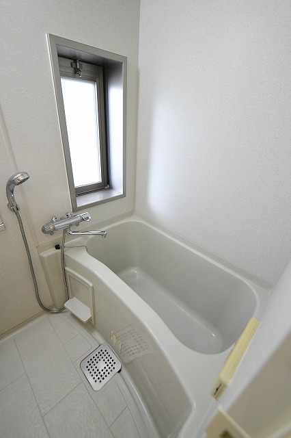 バス・シャワールーム　バス※別部屋参考写真