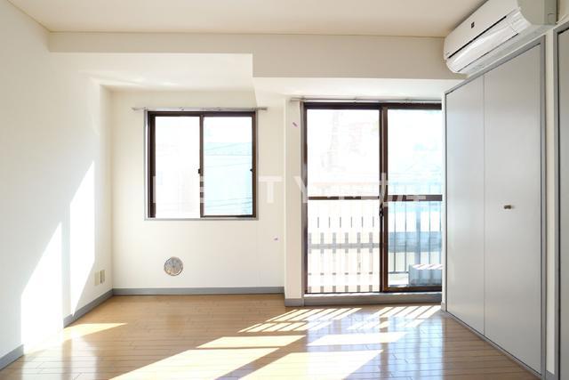 居室・リビング　居間です