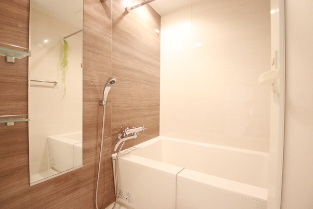 バス・シャワールーム　※別室の参考写真の為、現況優先です。