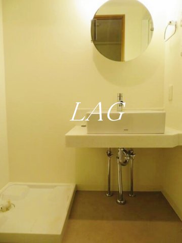 洗面設備　洗面台です。